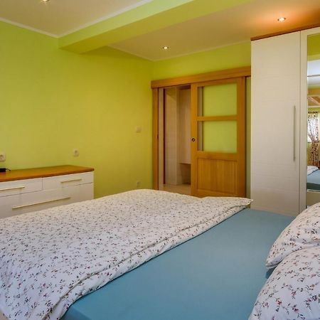 Isabela Apartment Mali Lošinj Екстериор снимка