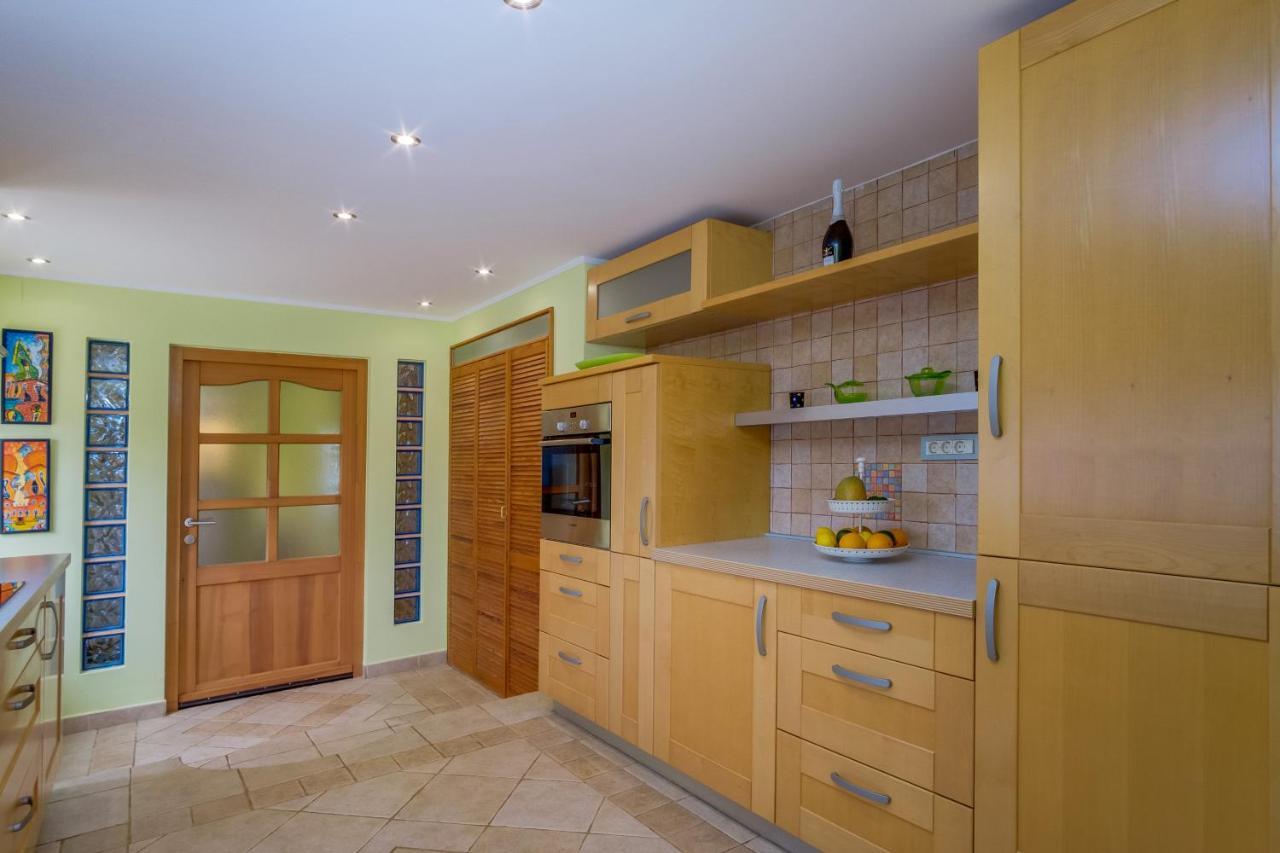 Isabela Apartment Mali Lošinj Екстериор снимка