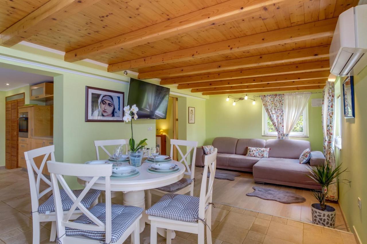 Isabela Apartment Mali Lošinj Екстериор снимка
